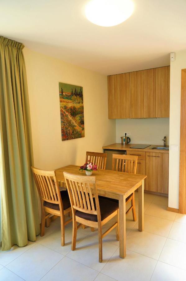 بالانغا Smelio Vila Apartments المظهر الخارجي الصورة